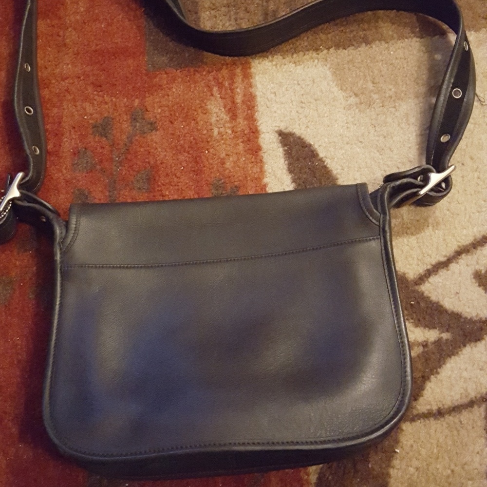 Handbag - Picture 3 of 8